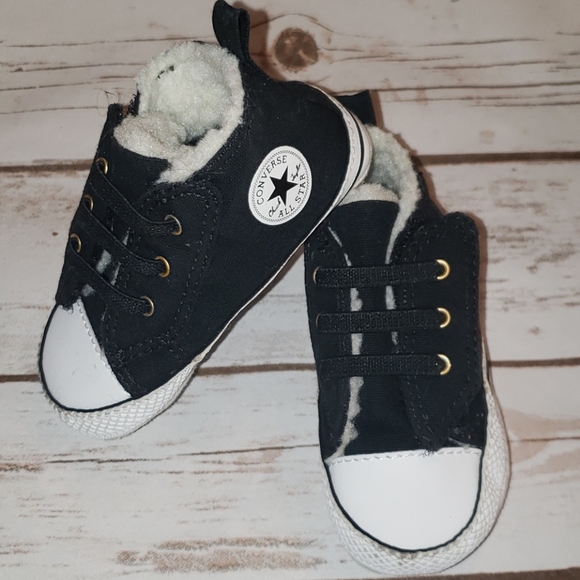 baby converse size 4
